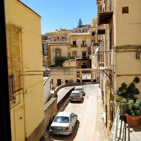 بيت ضيافة Kalos أغريجنتو